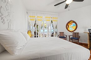 Casa Cenote Hotel