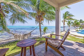 Casa Cenote Hotel