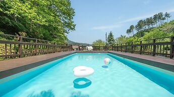 Gapyeong Gold Castle Pension