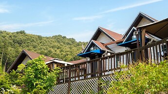 Gapyeong Gold Castle Pension