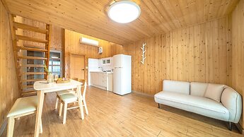 Gapyeong Gold Castle Pension