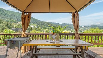 Gapyeong Gold Castle Pension