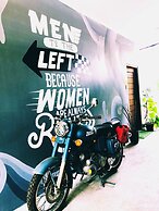 Cafe Moto Hostel