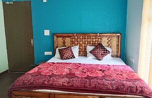 Oak Retreat Huts