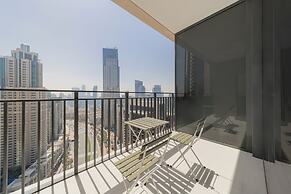 EDEN'S Homes & Villas - BLVD Crescent
