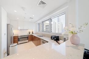 EDEN'S Homes & Villas - BLVD Crescent