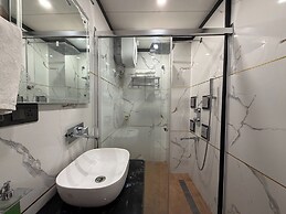Hotel Divyanshi Inn