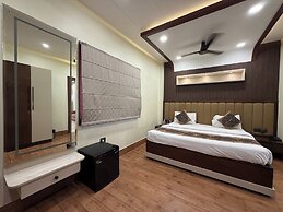 Hotel Divyanshi Inn