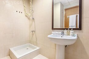 Staycae Holiday Homes - Suburbia