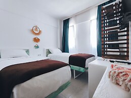 Umayra Otel
