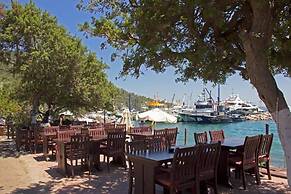 Umayra Otel