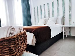 Umayra Otel