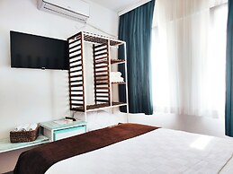 Umayra Otel