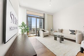 Stayis- Luxurious 2 BR near Burj Khalifa
