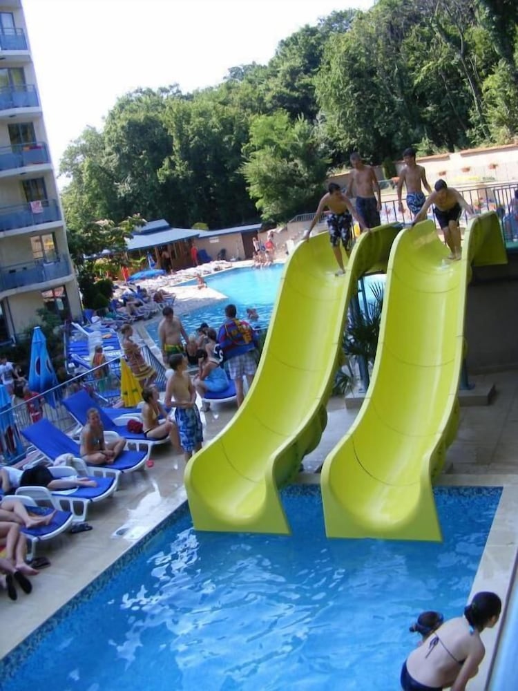 Regina Hotel