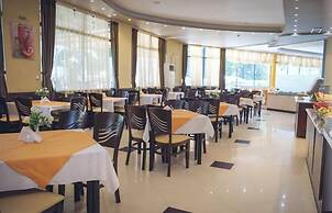 Regina Hotel