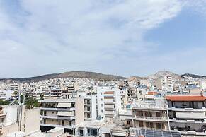 Koridalos Terrace Apt w Spectacular View
