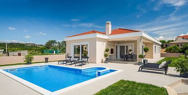 Villa Eleni
