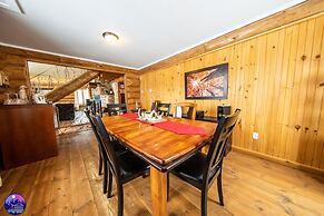 Le St-c me- Spa-piscine- Billard - Ski Val St-c me