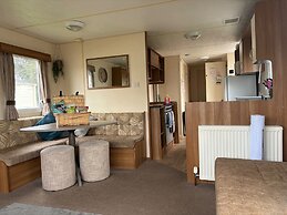 Tattershall Lakes Pet Friendly Hot Tub Breaks