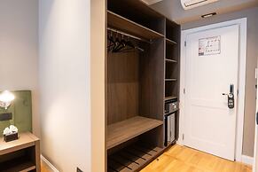 DOMUS 213 Guest House