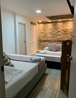 Hostal Catalleya