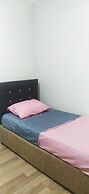 SINGLE ROOM