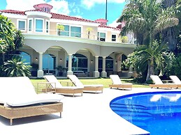 Villa Bianca Cancun Luxury Beachfront