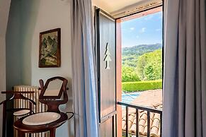 La Lanterna Swimming Pool Retreat