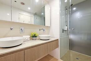 Darwin Waterfront Penthouse