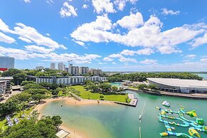 Darwin Waterfront Penthouse