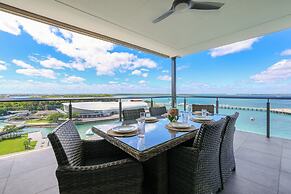 Darwin Waterfront Penthouse