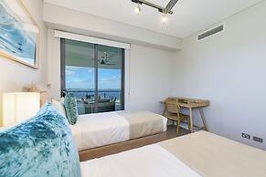 Darwin Waterfront Penthouse