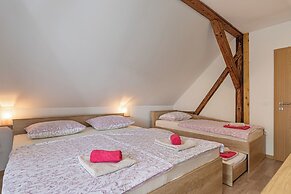 Holy Harmony Suites Apartments