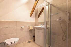 Holy Harmony Suites Apartments
