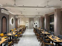 Hotel Govind Regency