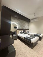 Hotel Govind Regency