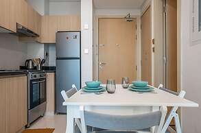 Elegant 2BRApt In Damac Hills 2