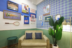 KITSCH HOTEL