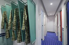 KITSCH HOTEL