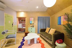 KITSCH HOTEL