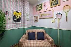 KITSCH HOTEL