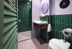 KITSCH HOTEL