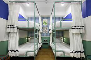 KITSCH HOTEL