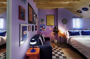 KITSCH HOTEL