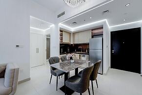 Stayis- 1 BR Spacious & Luxury Apartment