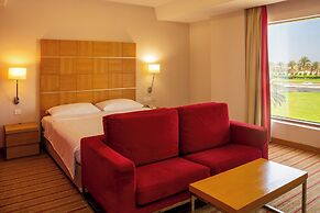 Golden Tulip Muscat