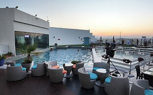 Golden Tulip Muscat