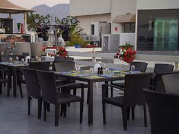 Golden Tulip Muscat