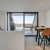 Spacious 3 Bedroom Apartment With Private Garage